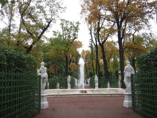 Царицына площадка в Летнем саду. Осень 2011 года