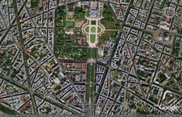 Париж. Аллея Парижского меридиана. Снимок со спутника