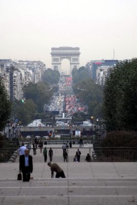 Вид на Париж от Большой арки Дефанс