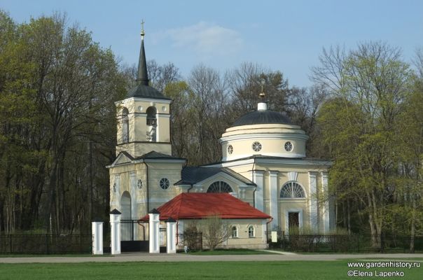 Спасское-Лутовиново. Церковь , в ней венчались родители И.С.Тургенева