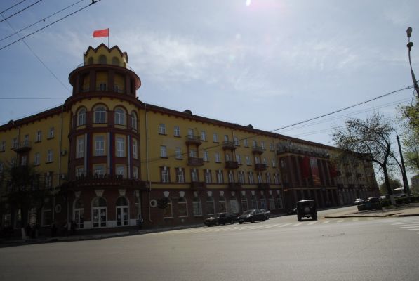 Гостиница Орел - цветная архитектура послевоенного стиля